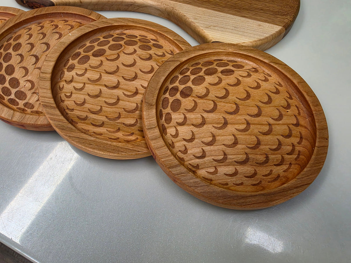 Par-cuterie board with golf ball plates